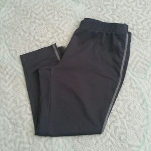 Gray workout leggings